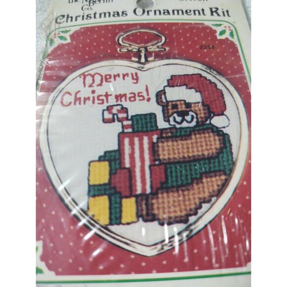 New Berlin Merry Christmas Bear Ornament Counted Cross Stitch Kit - Heart Frame - Picture 1 of 4
